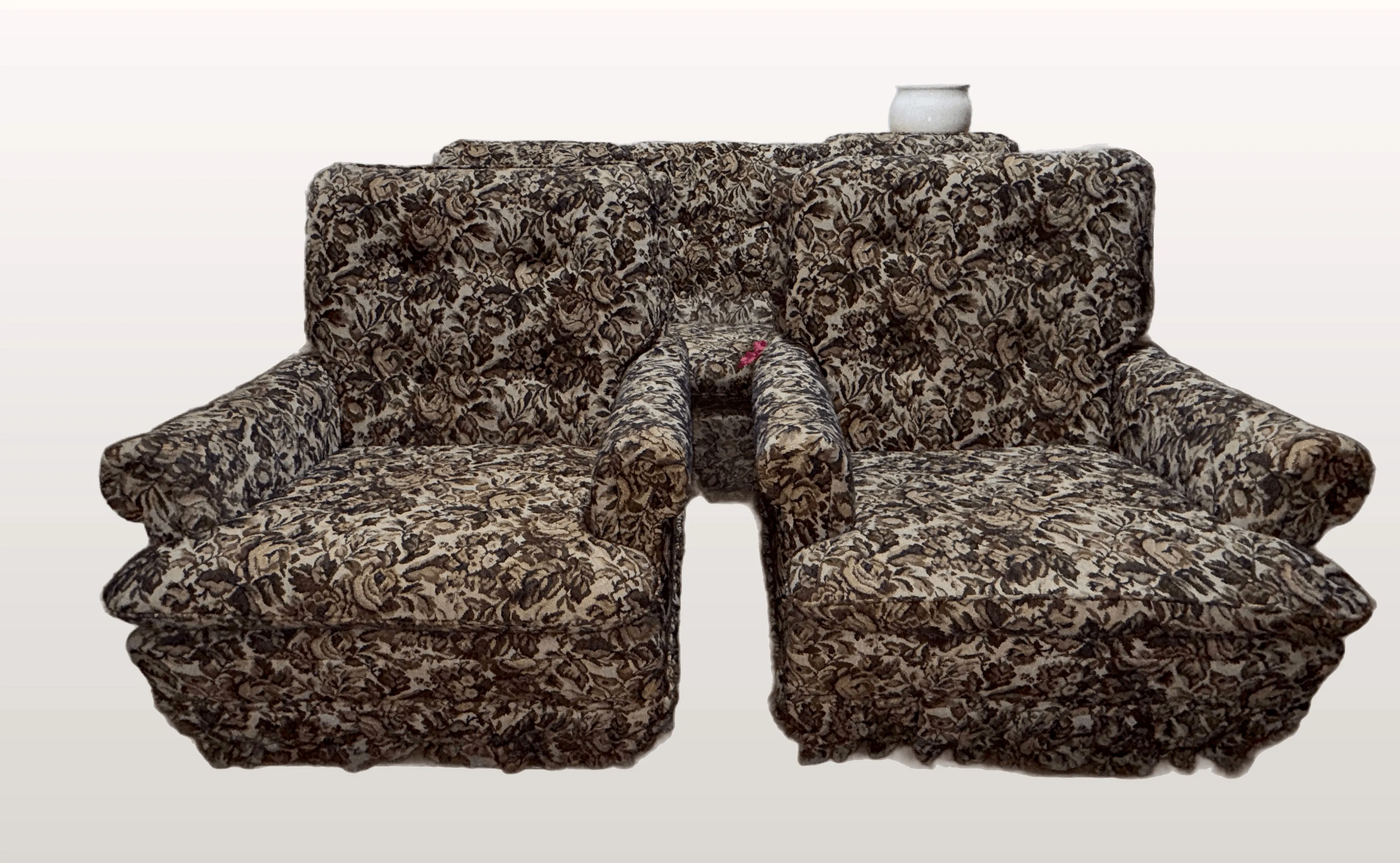 Juego de living floral — sofá + 2 sillones + puf