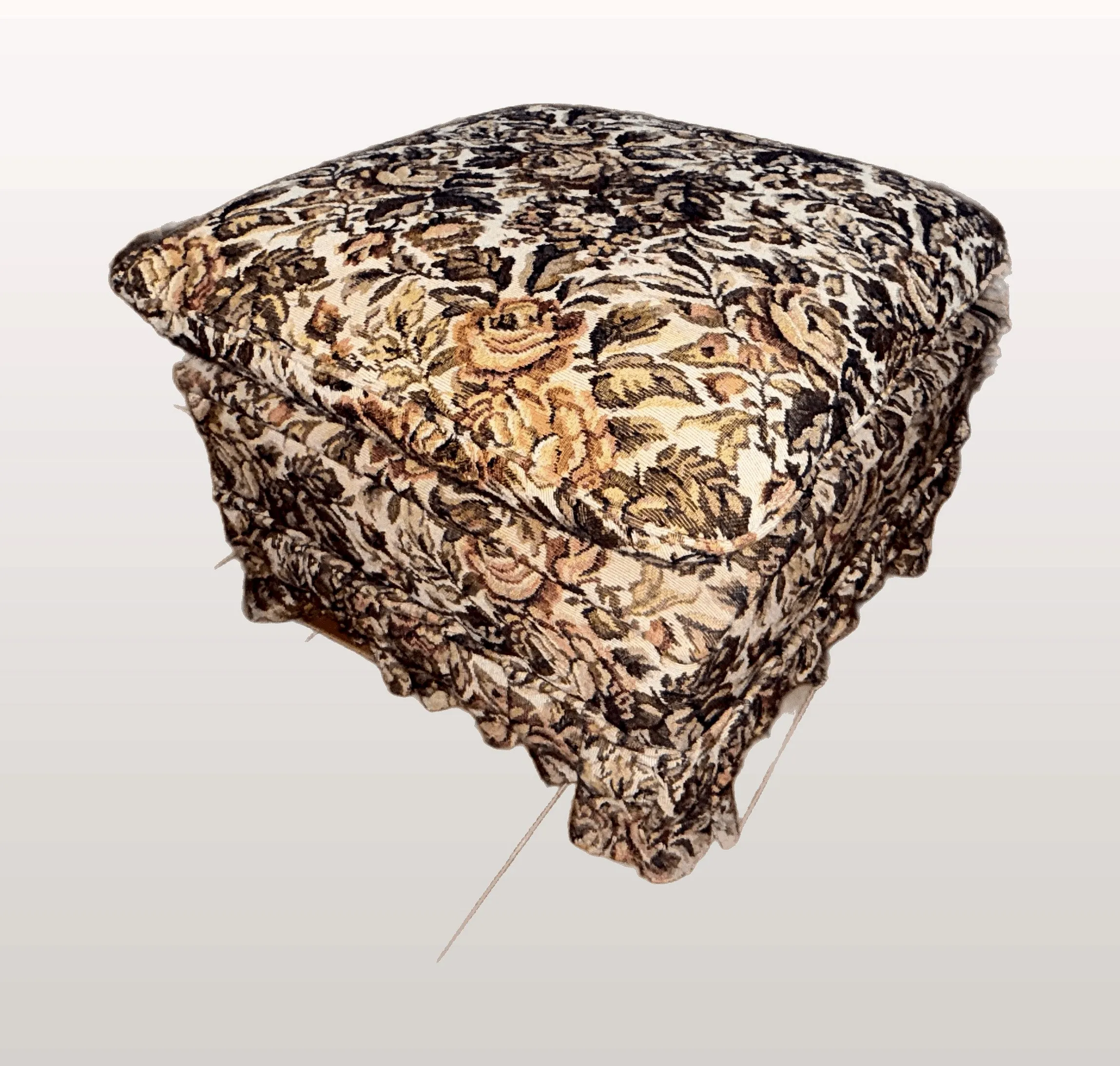 Juego de living floral — sofá + 2 sillones + puf
